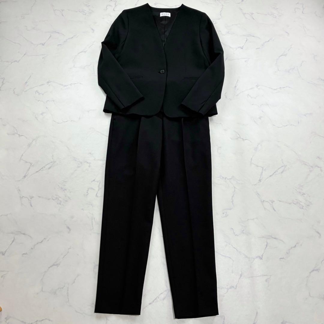 PLST　パンツスーツ　セットアップ　ノーカラージャケットM　パンツL　ブラック
