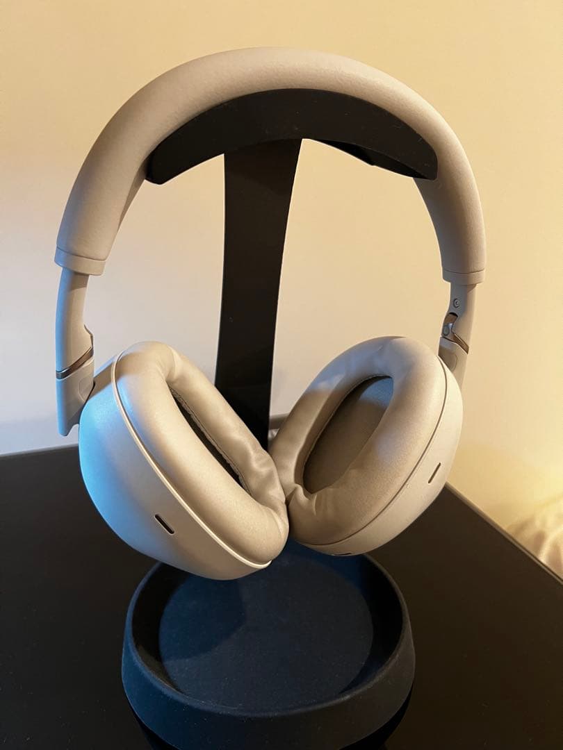 ソニー(SONY)WH-1000XM6 プラチナシルバー　ワイヤレスヘッドホン