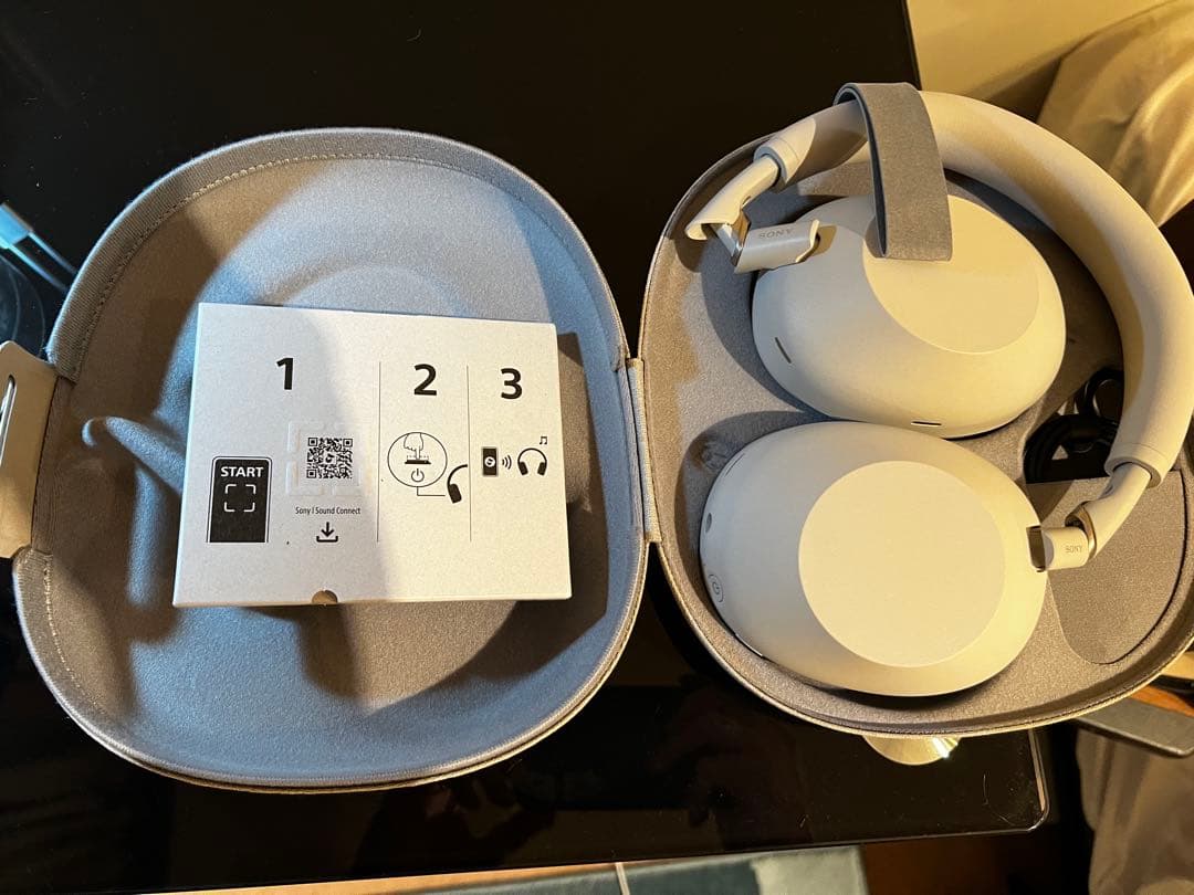 ソニー(SONY)WH-1000XM6 プラチナシルバー　ワイヤレスヘッドホン