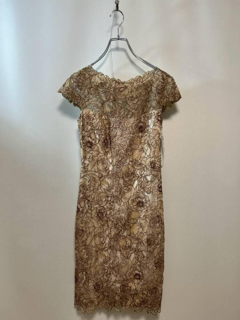 tadashi shoji ベージュレースタイトワンピース
