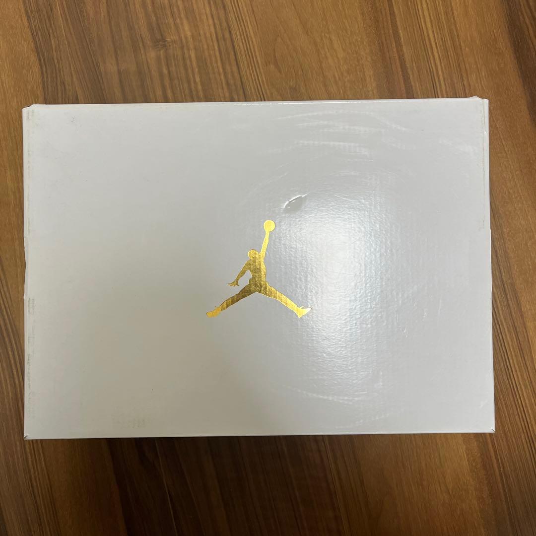 NIKE WMNS AIR JORDAN 11 RETRO LOW新品