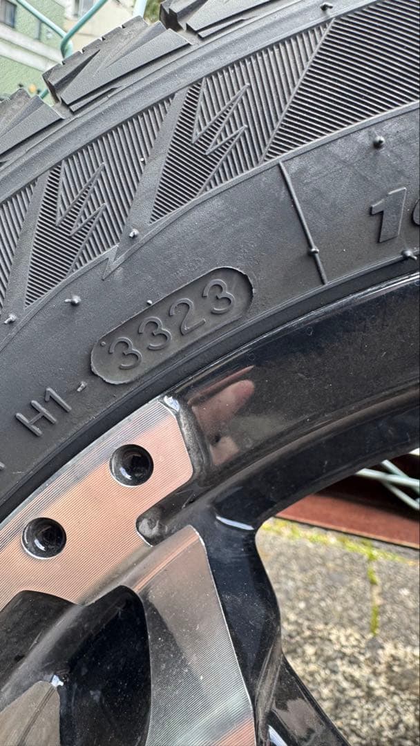 15インチ スタッドレスタイヤホイールセット