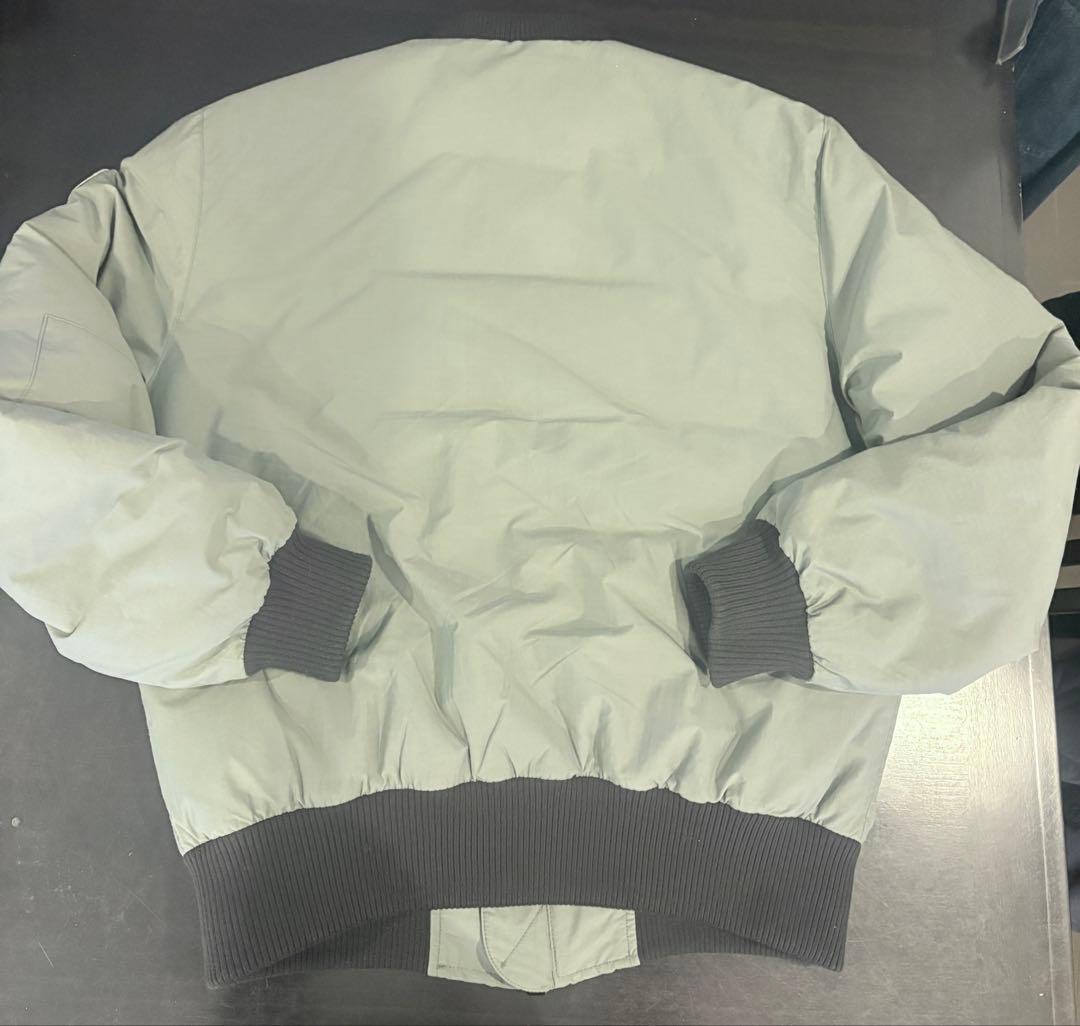 カナダグース　MA-1タイプ　フレイザーボンバージャケットMサイズ