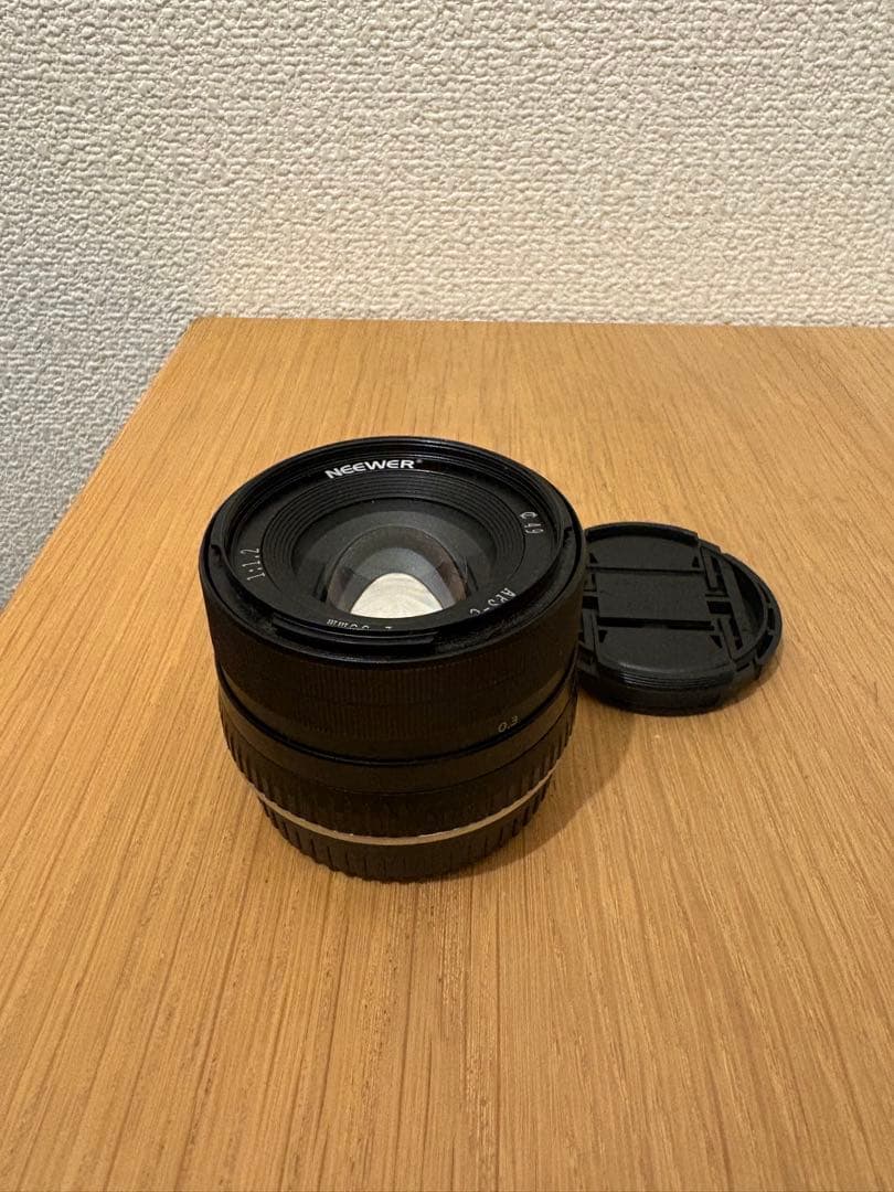 単焦点レンズ NEEWER 35mm f1.2