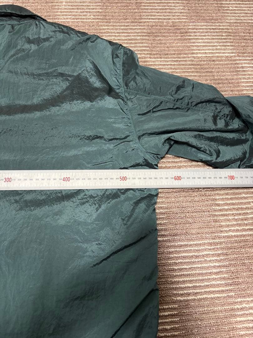 ストーンアイランドのナイロンメタルジャケット