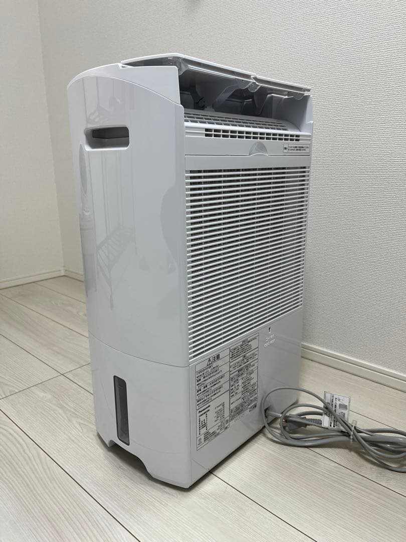 【美品】2023年製 Panasonic衣類乾燥機 F-YHVX120