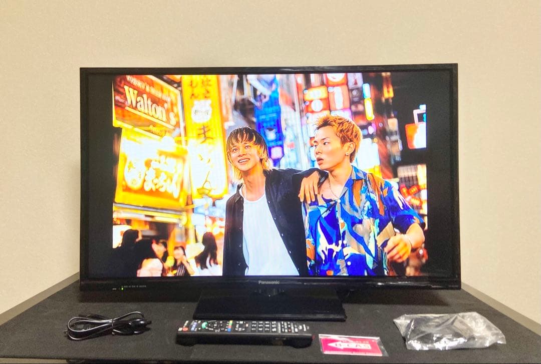 今だけ優待価格】Panasonic TH-32D305｜32V型（2017年製）