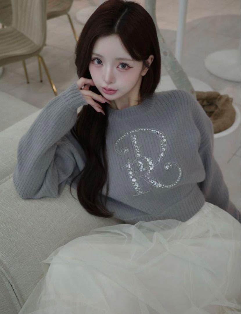 ✨ ダーリッチ DRビジューボリュームリブニットトップ グレー