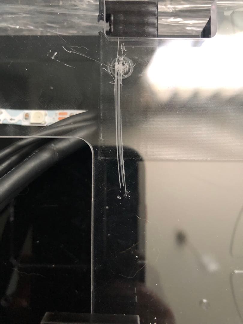 ピラミッド型 PCケース