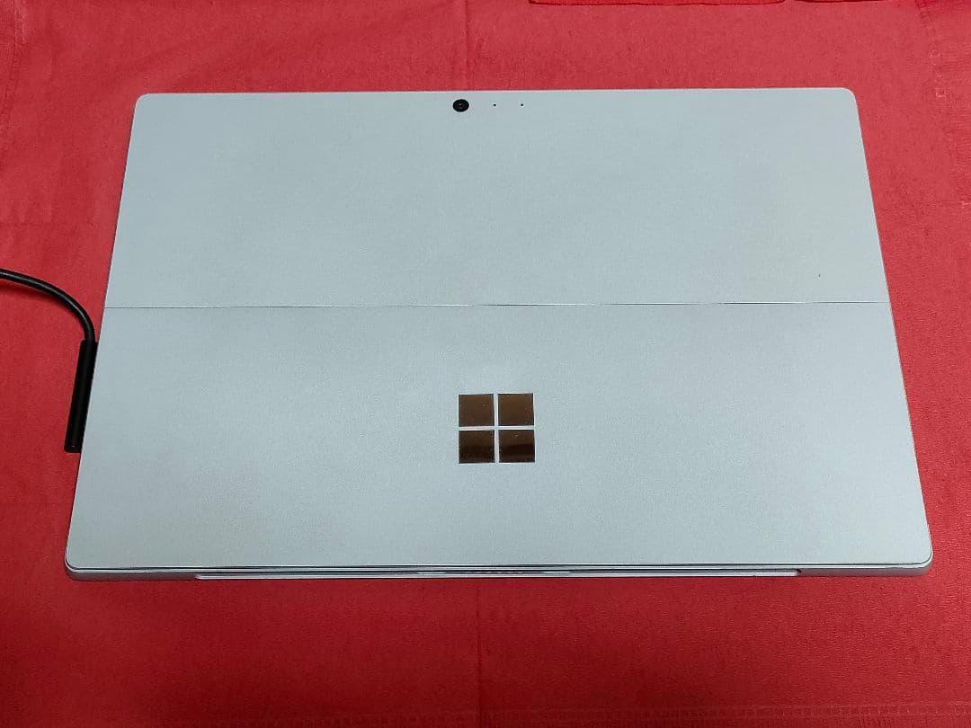 【美品】Microsoft Surface Pro 5(2017年モデル)