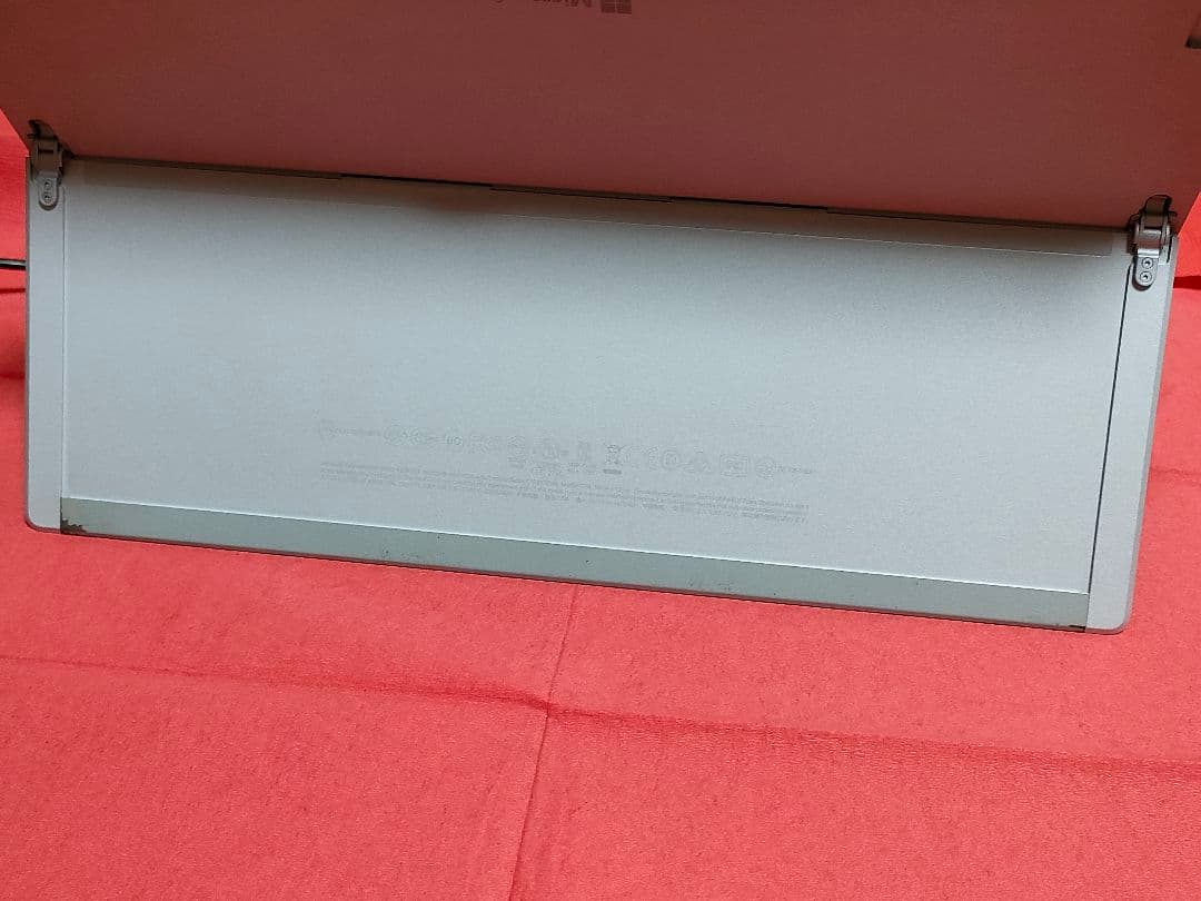 【美品】Microsoft Surface Pro 5(2017年モデル)