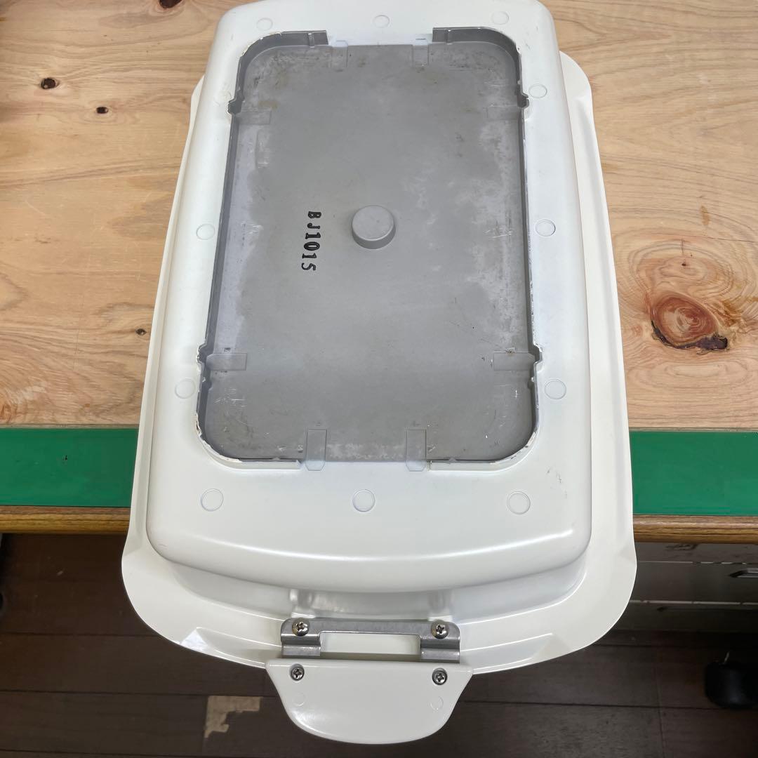 BRUNO　ブルーノホットプレート　グランデサイズ　ホワイト　仕切り鍋付き