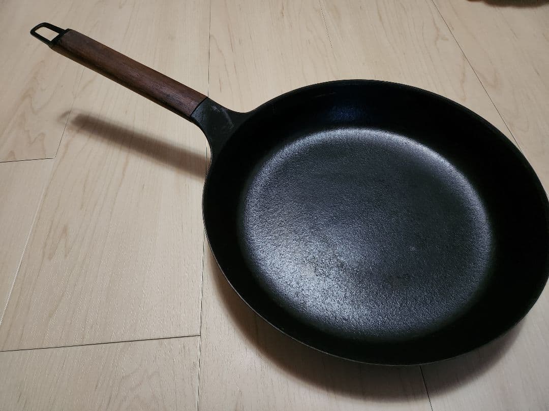 VERMICULAR 鋳鉄フライパン 26cm