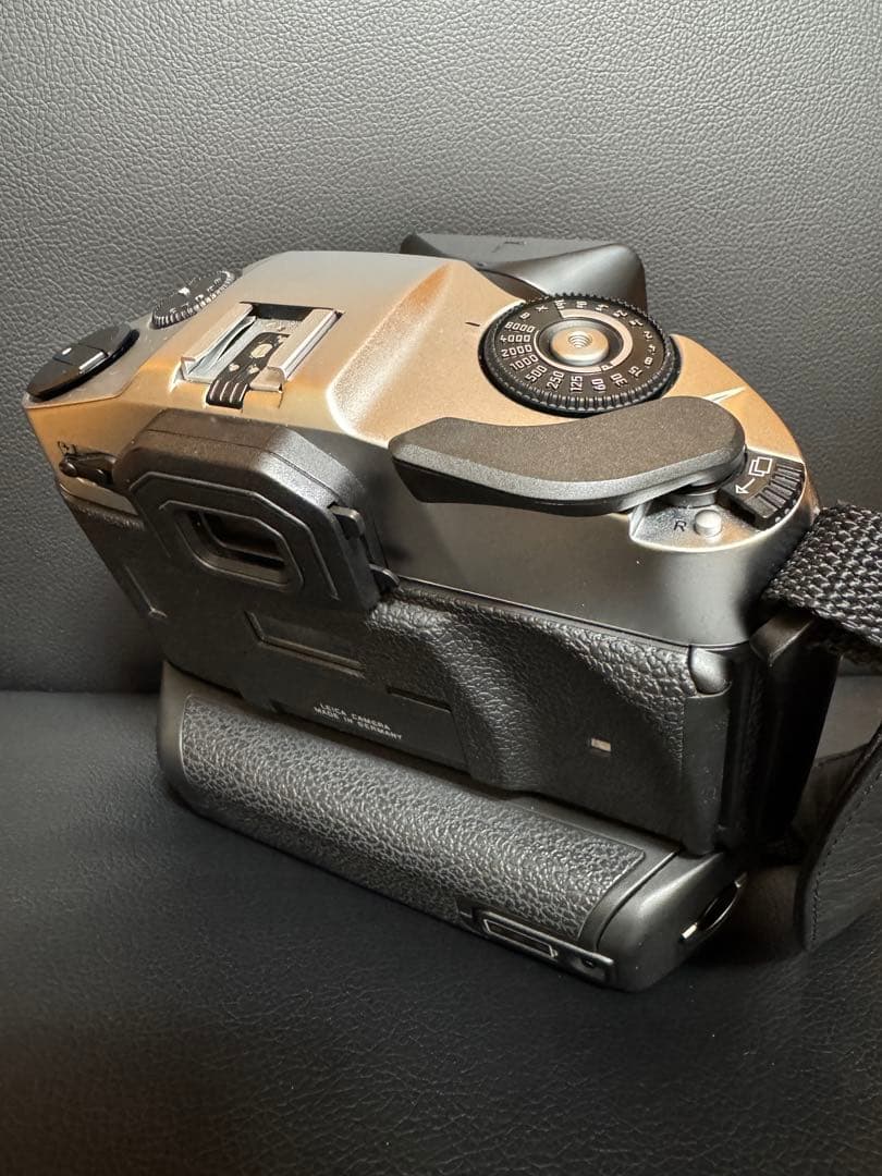 新同　美品！LEICA R8カメラ +MD-R8+エルマリート28mm+フィルム
