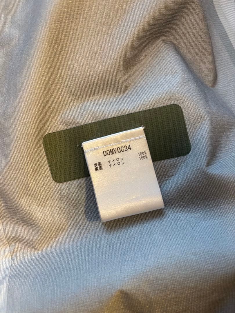 DESCENTE ALLTERRAIN 超軽量防水ジャケット