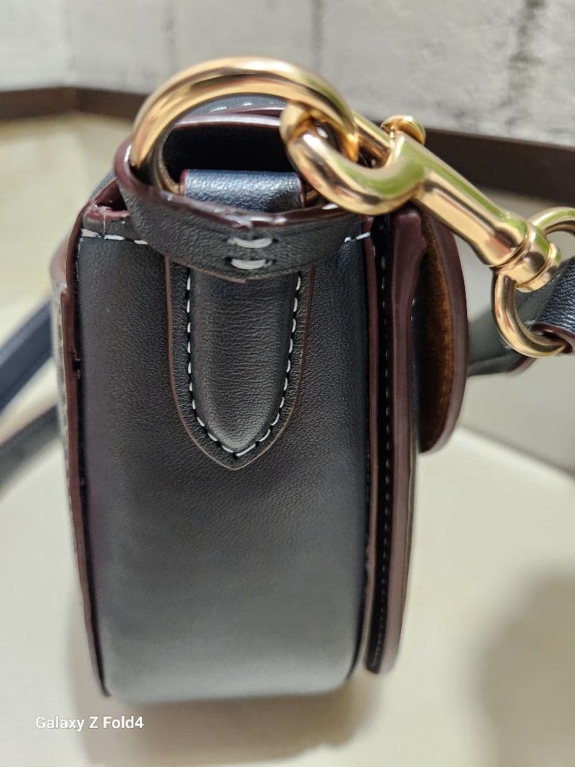 COACHのアウトレット品は本物で、COACHが販売している正規品です。﻿