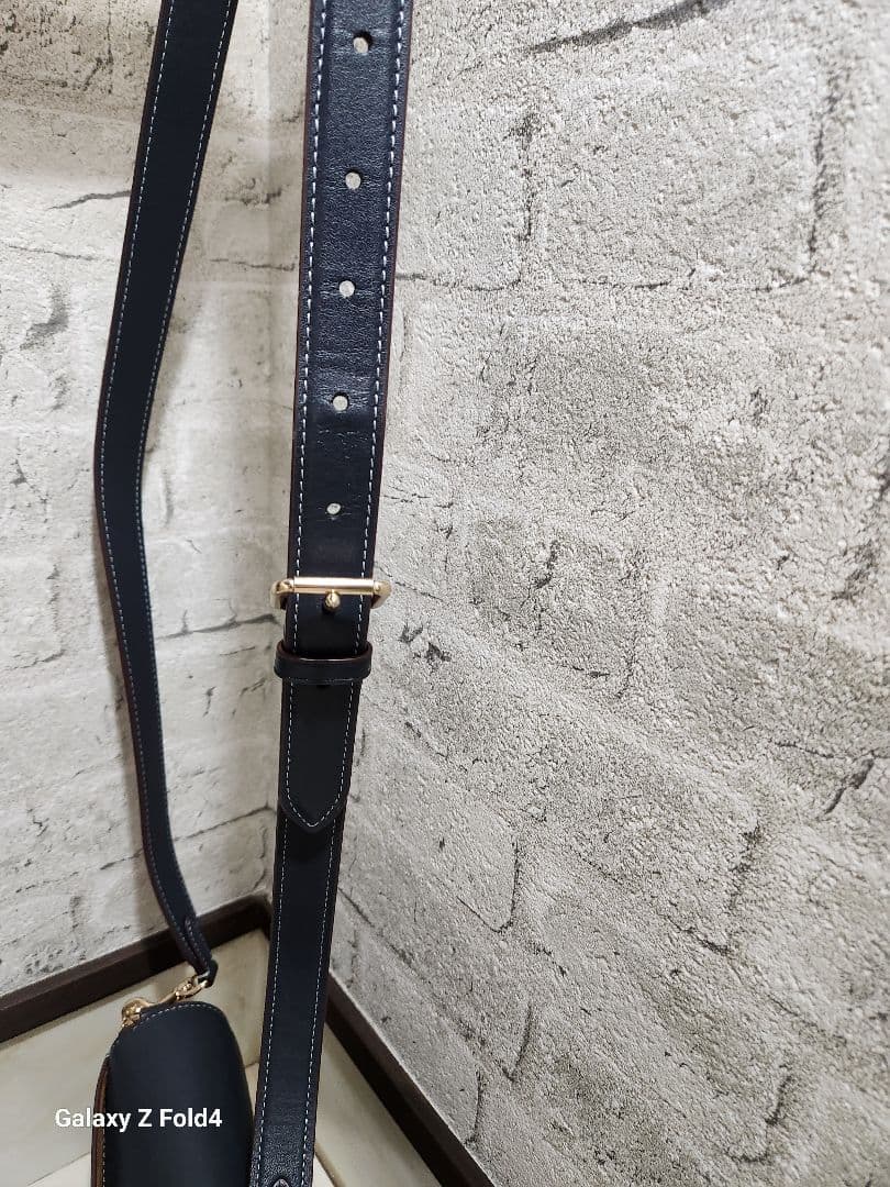 COACHのアウトレット品は本物で、COACHが販売している正規品です。﻿