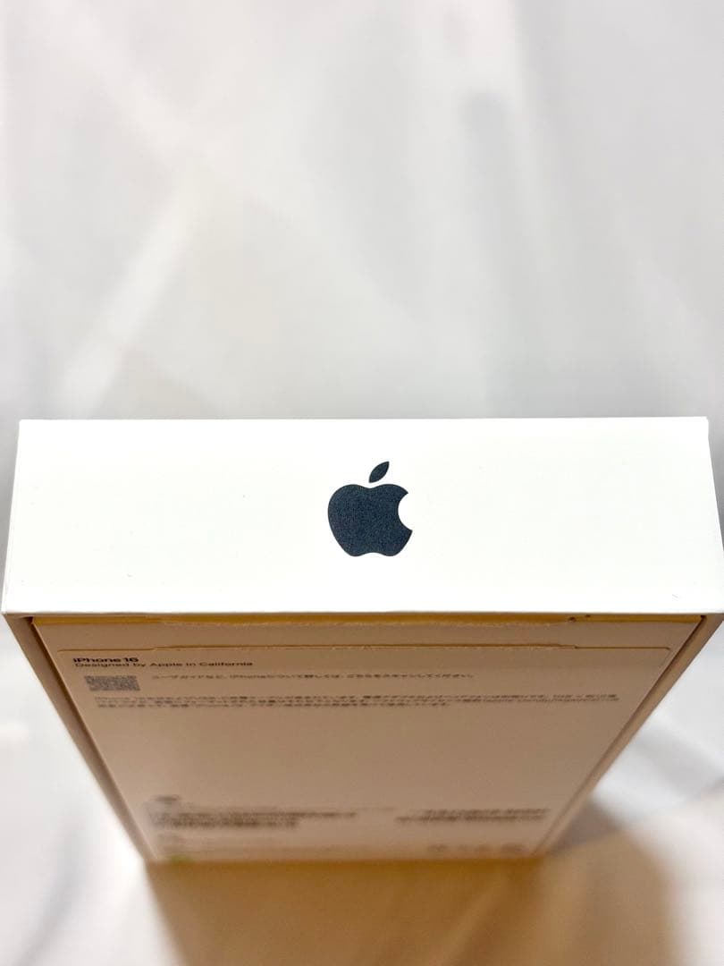 【美品】Apple iPhone 15 ブラック　本体