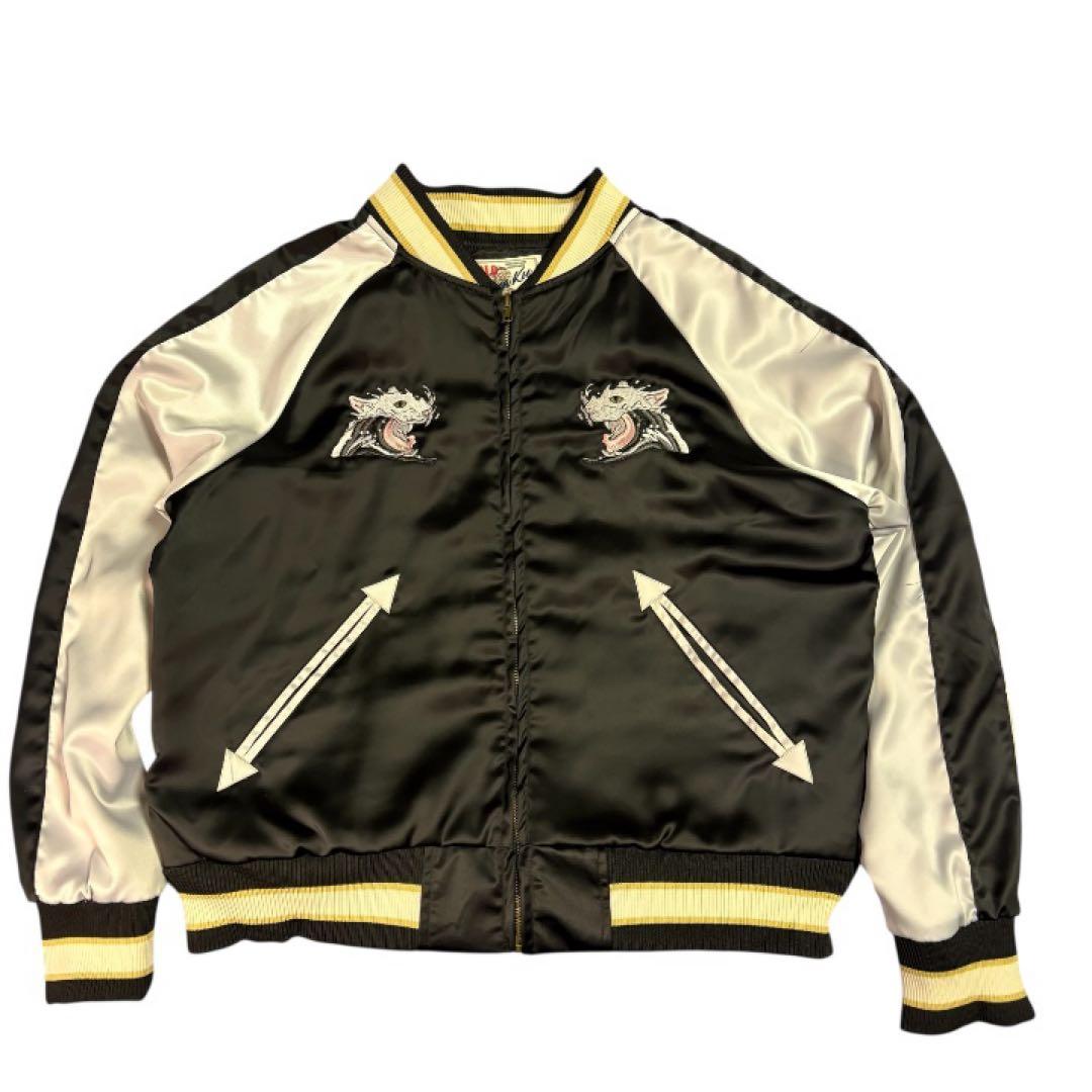 未使用級✨KARAKU 神奈川沖浪と波乗り猫 スカジャン サテン Mサイズ 刺繍