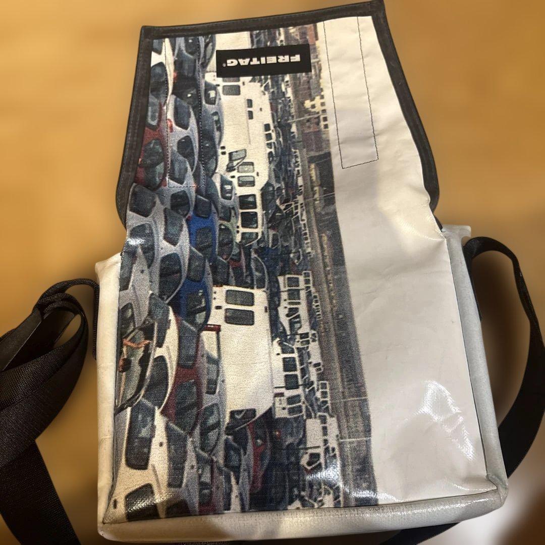 FREITAG F11 LASSIE 転写　車