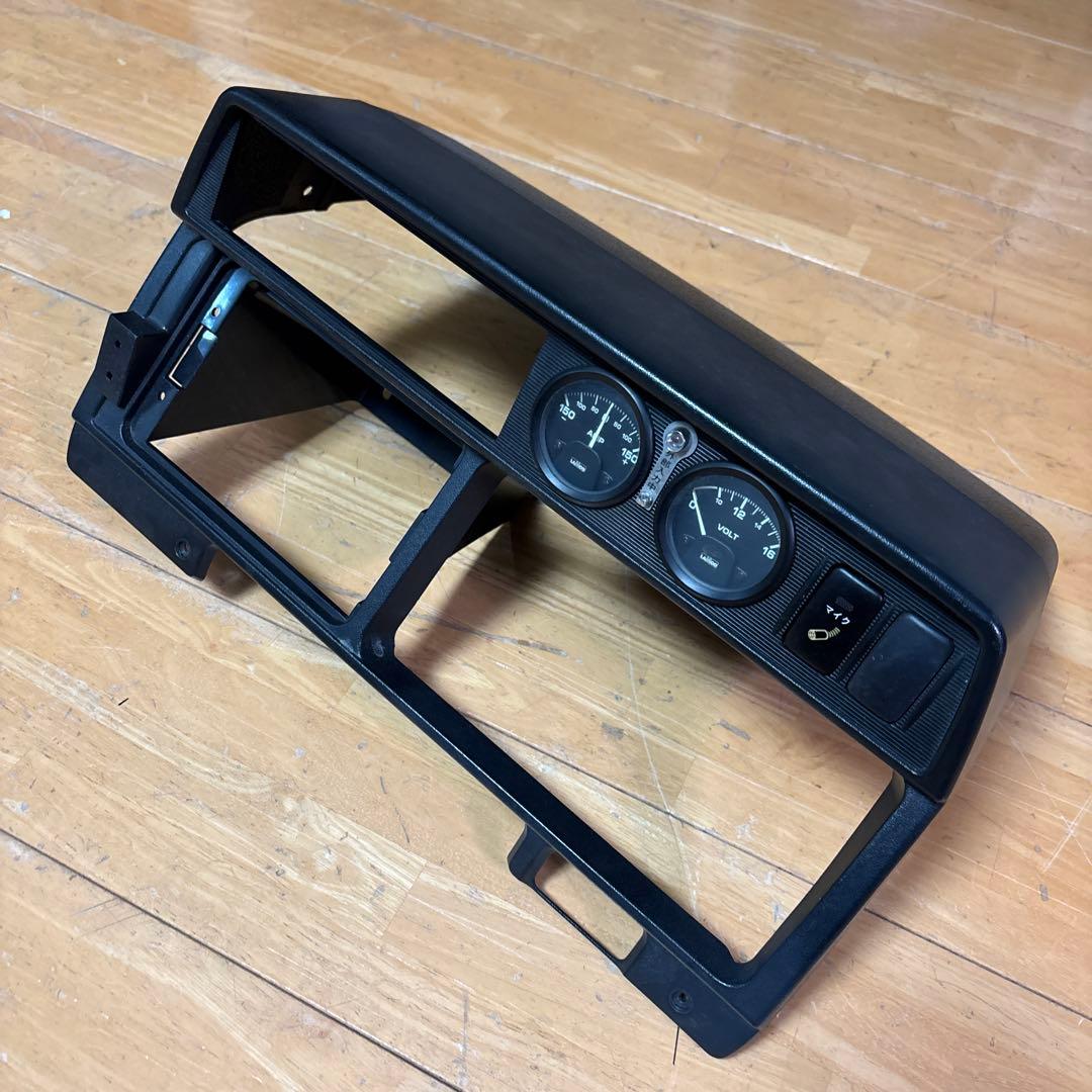 ハイエース　救急車　ハイメデック　ダッシュボード　パネル 電圧計付き