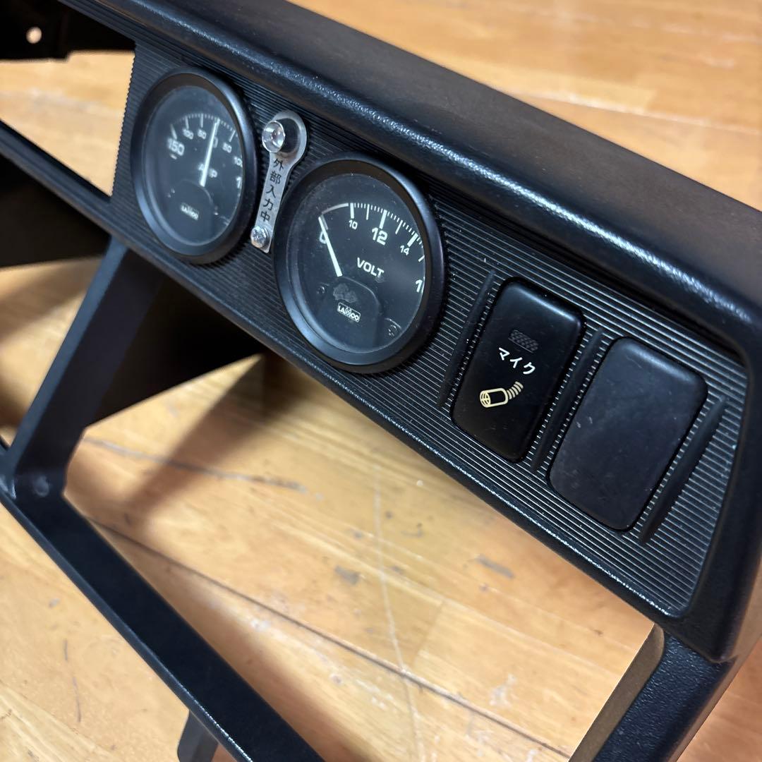 ハイエース　救急車　ハイメデック　ダッシュボード　パネル 電圧計付き