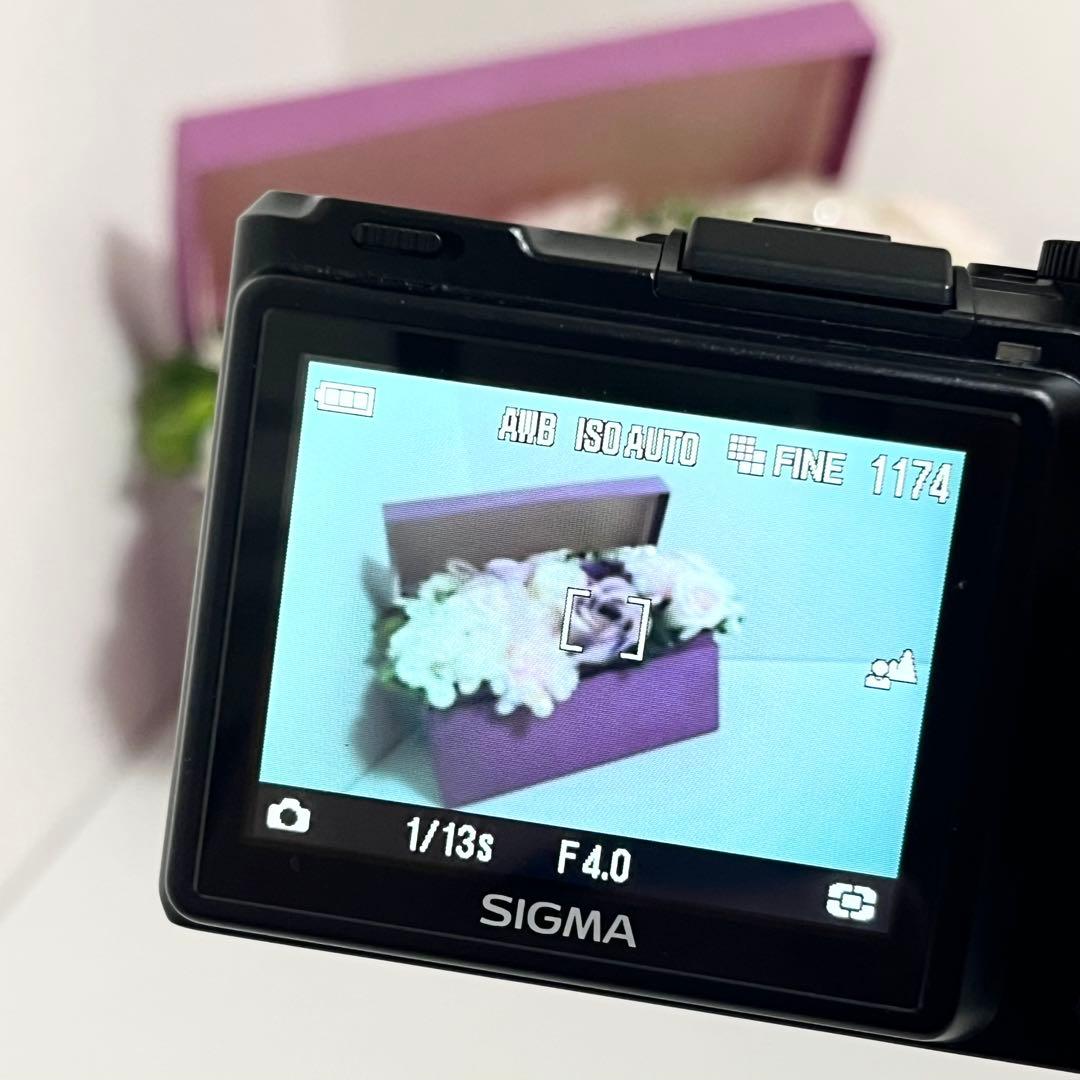 デジタルカメラ SIGMA DP1