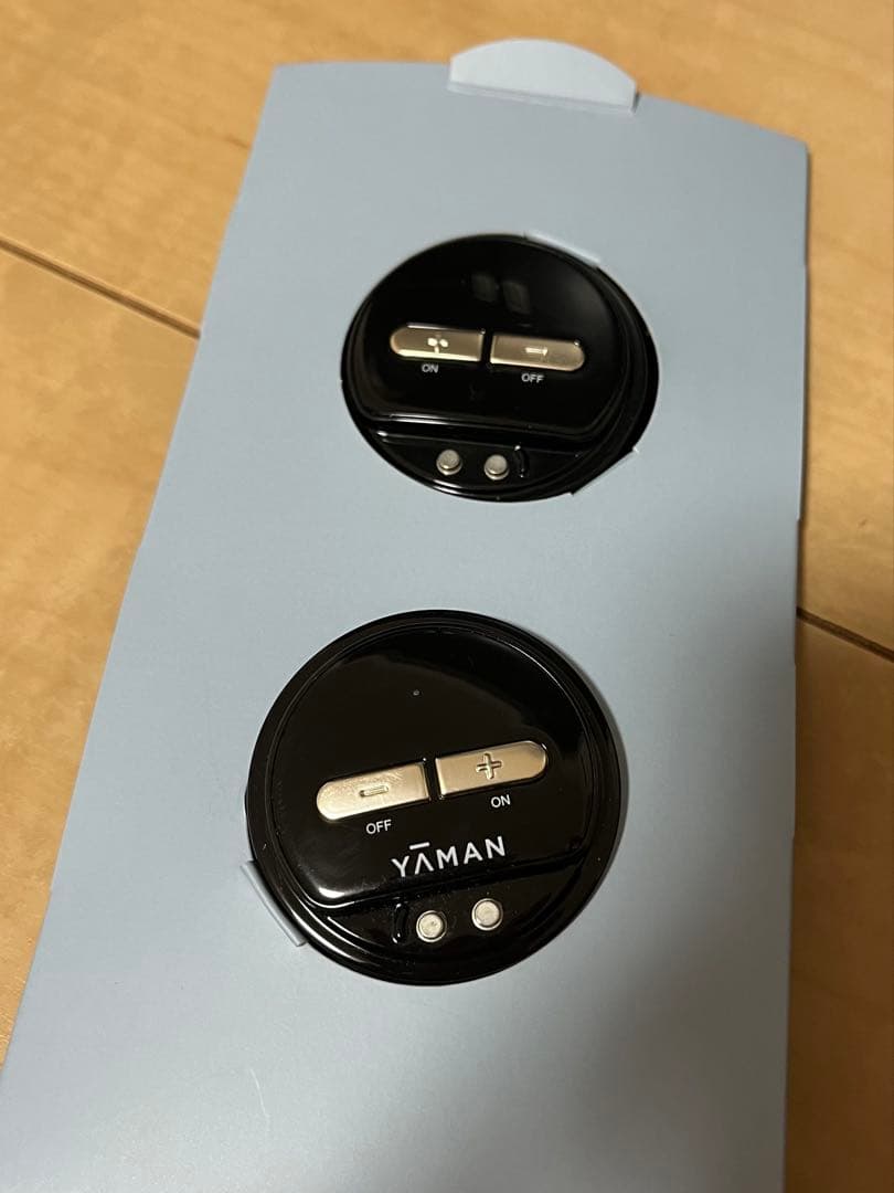 美品！箱、説明書付きYAMAN 美顔器 メディリフトプラスEPM-18BB