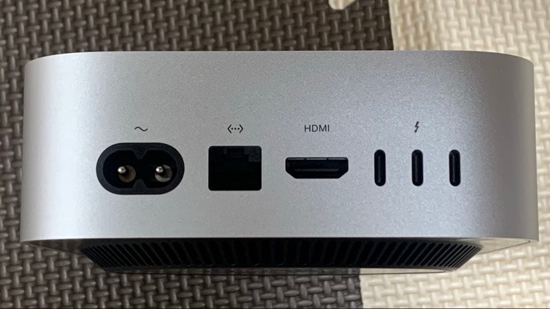 Apple M4 Mac mini 16GB メモリ/ 256GB SSD