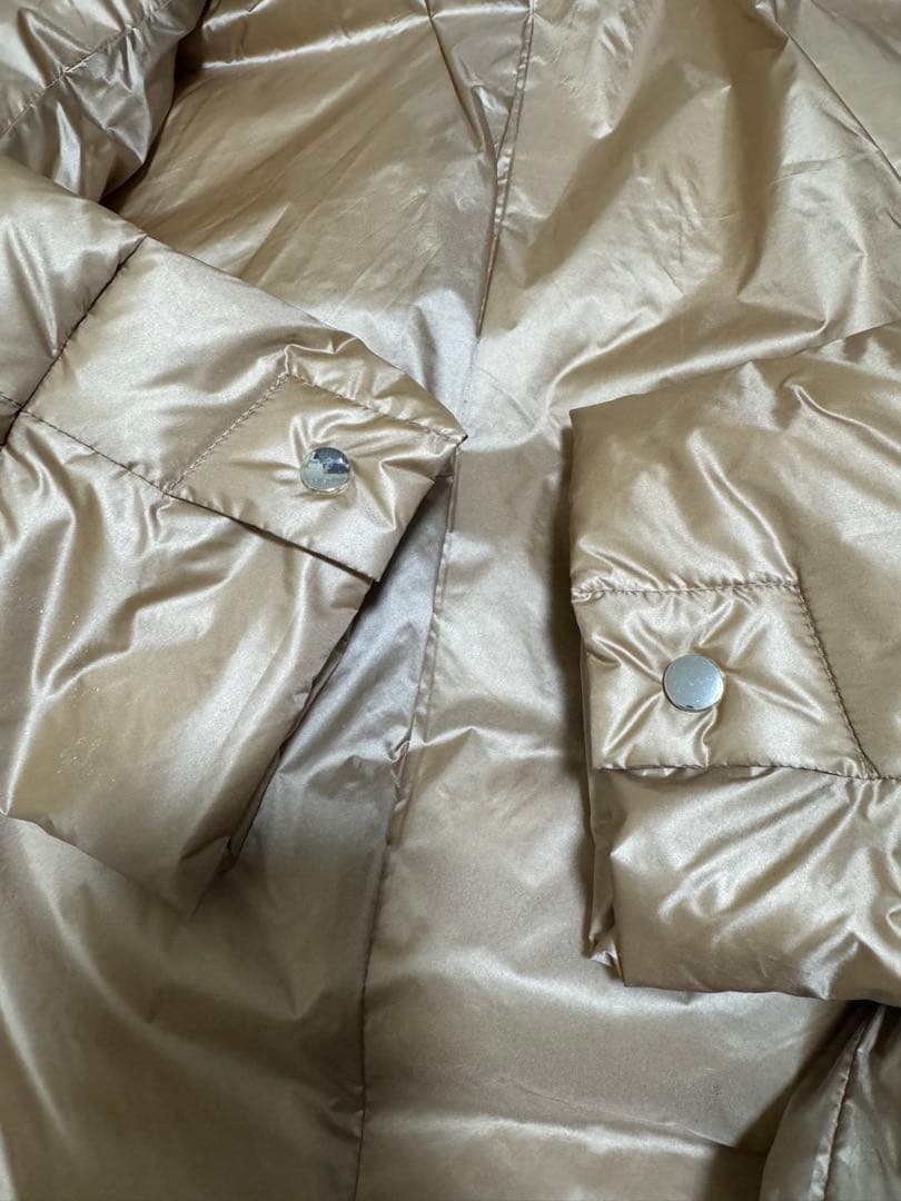 【未使用品】DoCLASSE ドゥクラッセ　ダウン　スナップボタン付き