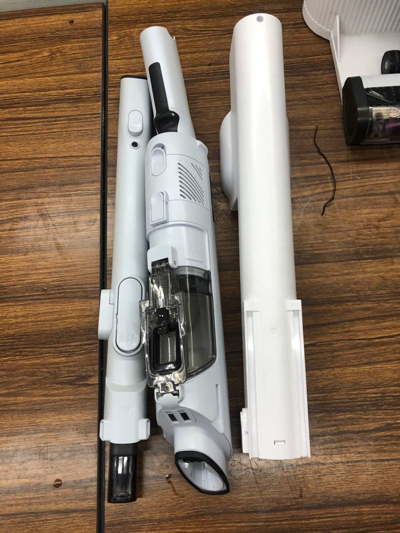 Shark LC351J WH コードレススティッククリーナー　送料無料