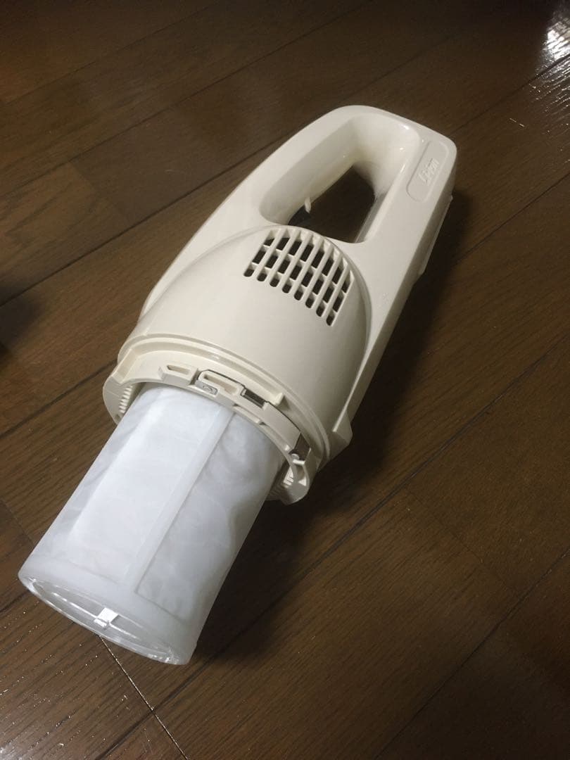 Makita 充電式クリーナー CL116DW 本体