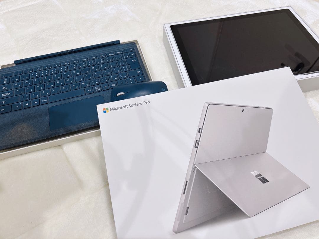 ペン、HDMI変換アダプタ、マウス、キーボード付、Surface Pro6