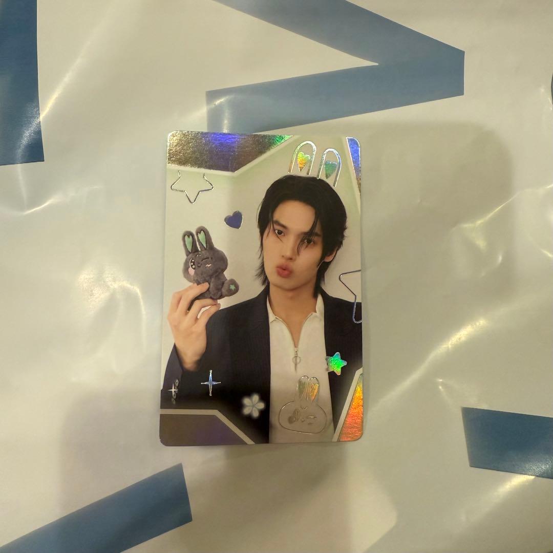 Win シークレット セルフィーランダムカードトレカ