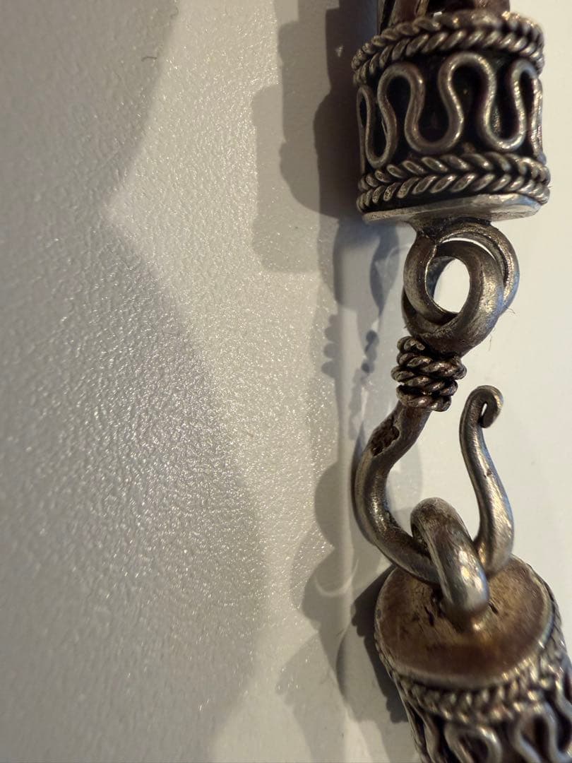 シルバー装飾チェーンネックレス