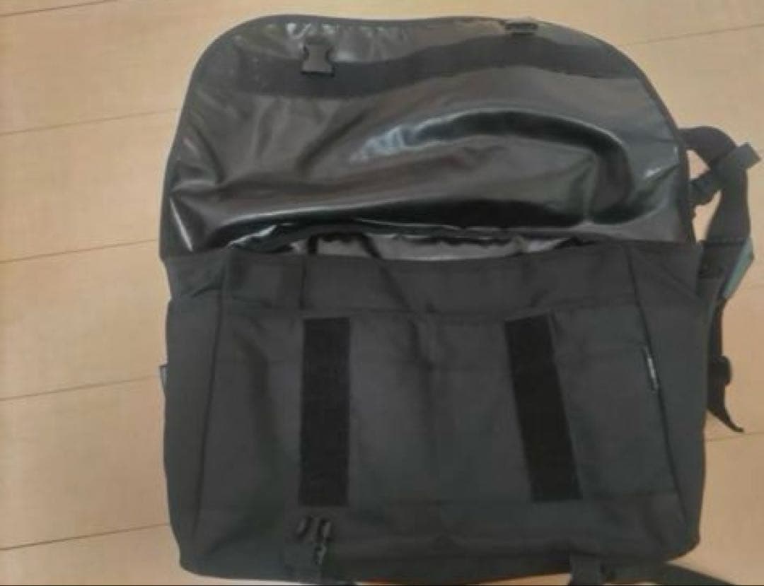 【STUSSY × NEIGHBORHOOD】Wネーム　メッセンジャーバッグ