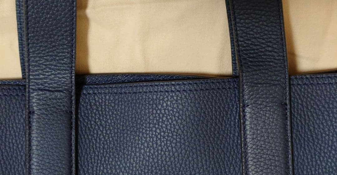 ルイヴィトン カバ・ヴォワヤージュ NV M53240