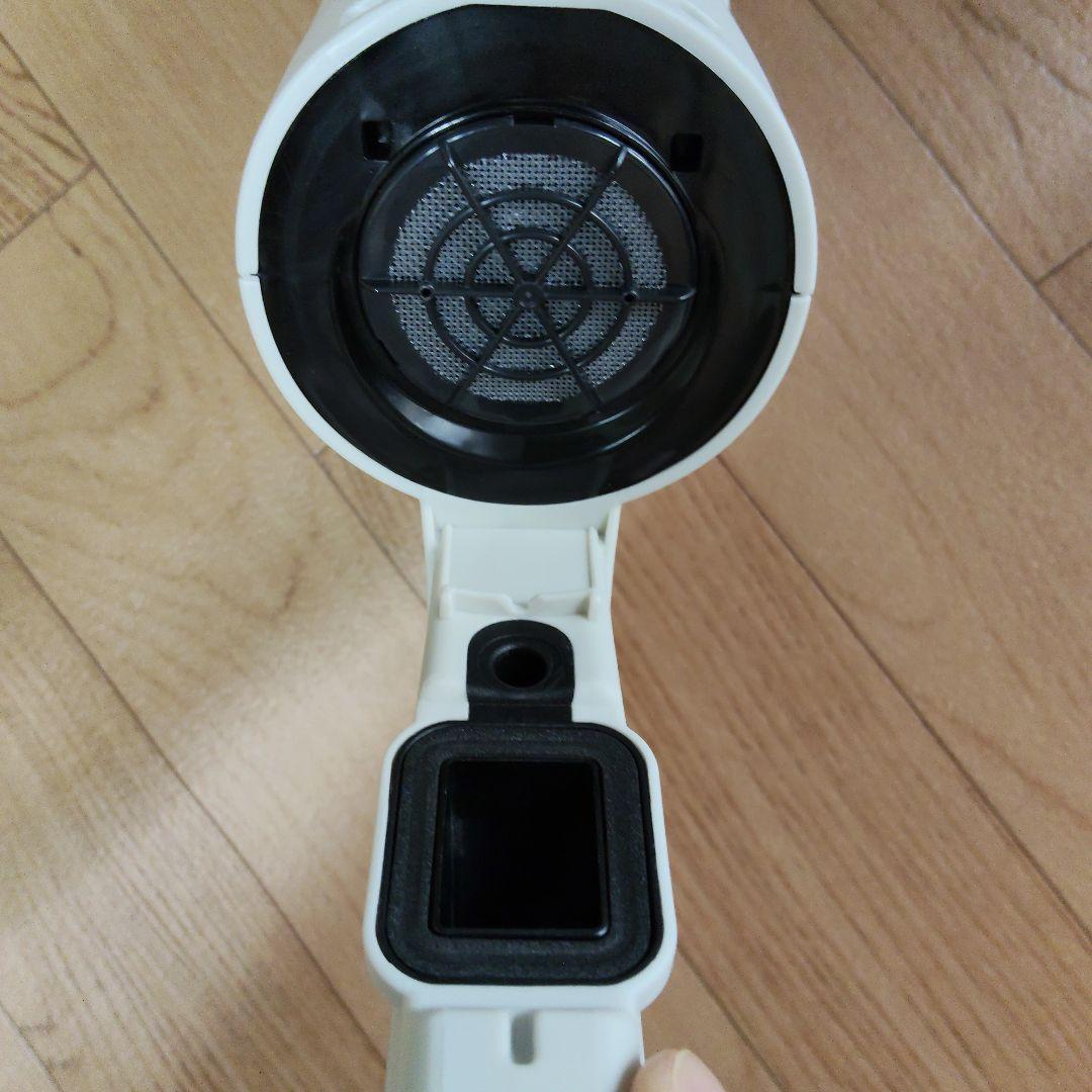 超軽量1.0kg/美品・完品/東芝 VC-CLW33/コードレスクリーナー白