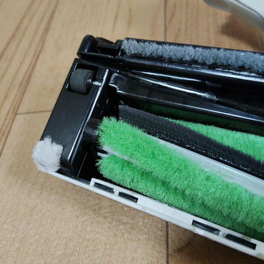 超軽量1.0kg/美品・完品/東芝 VC-CLW33/コードレスクリーナー白