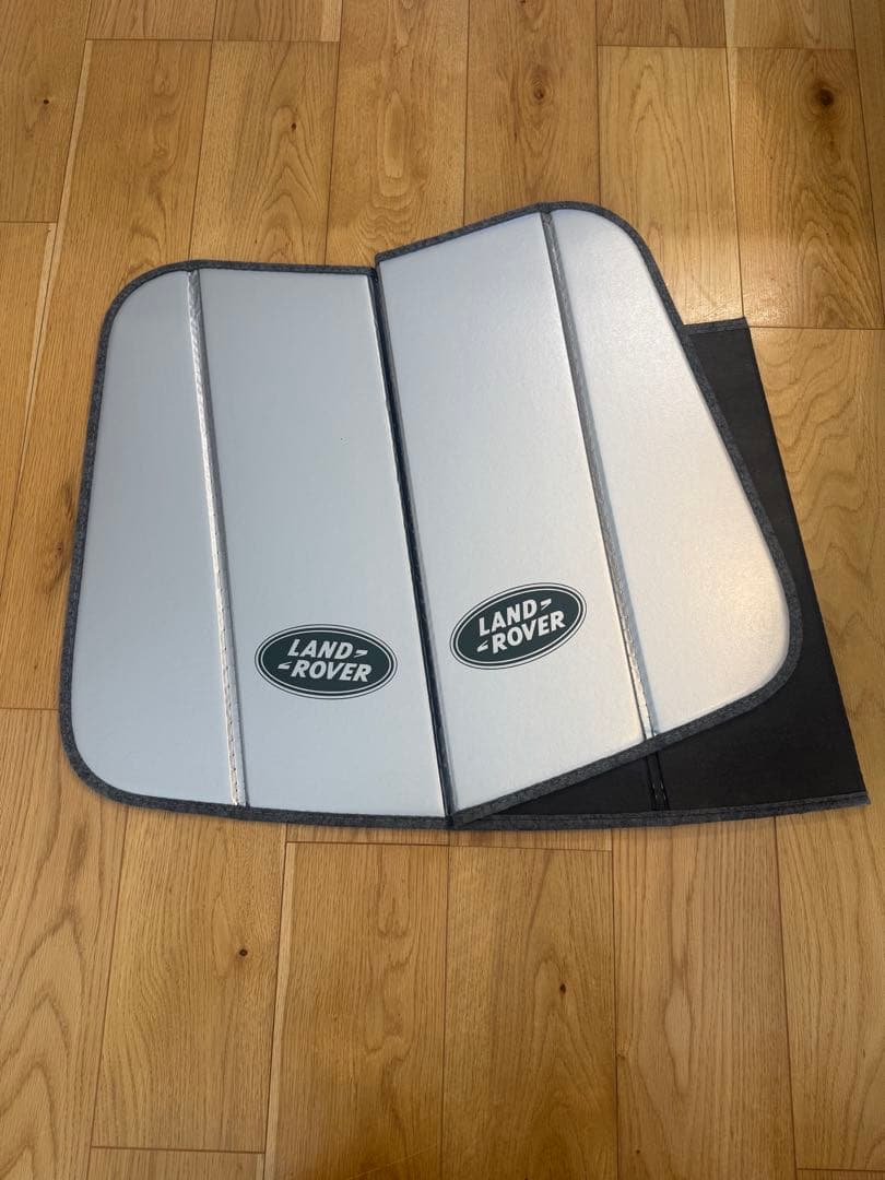 ディフェンダー用　純正サンシェード