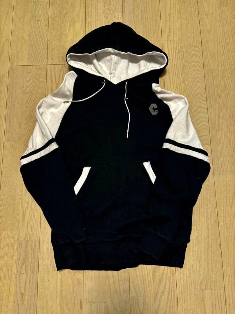 レア‼️CRONOS パーカー