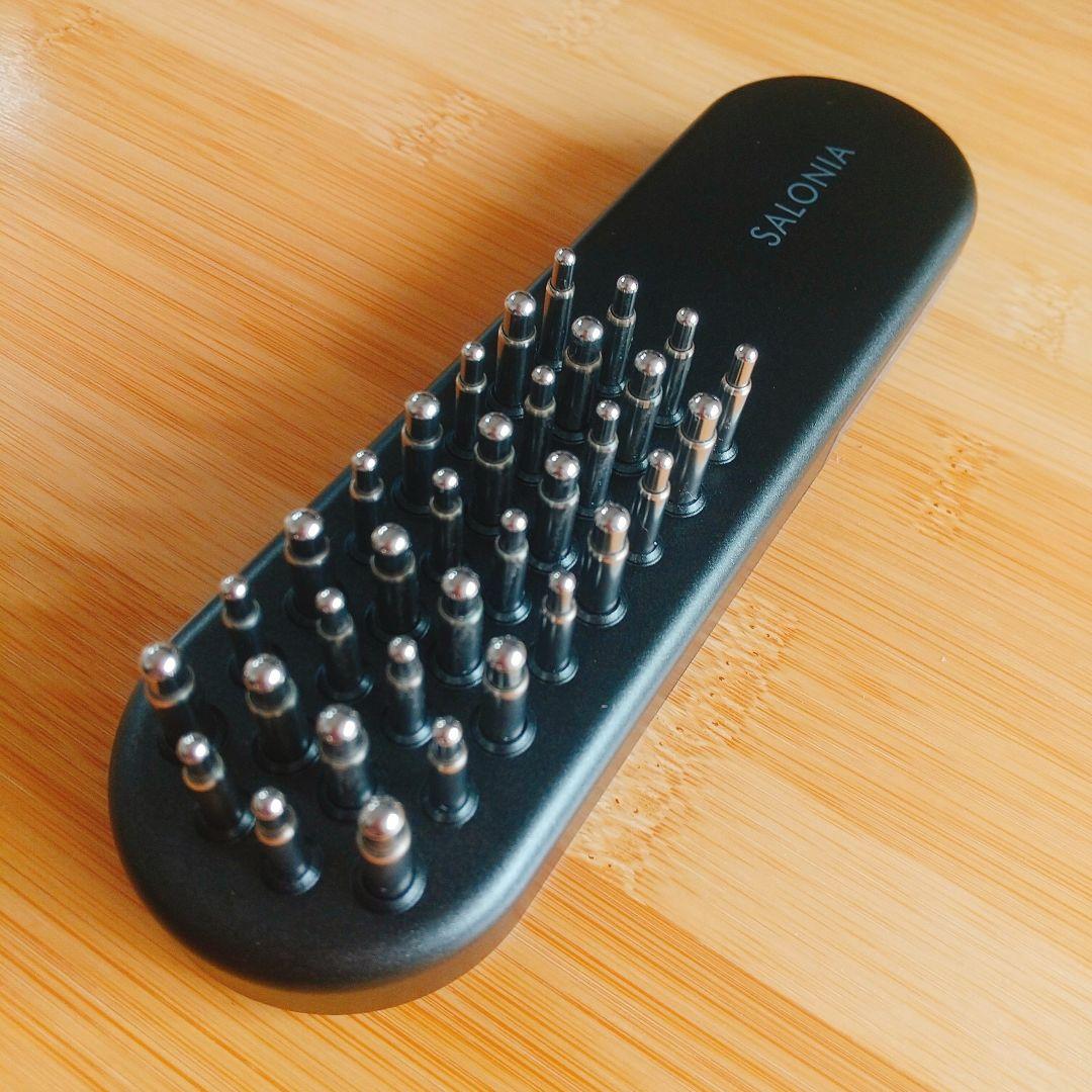 サロニア EMSリフトブラシ 3Dケア