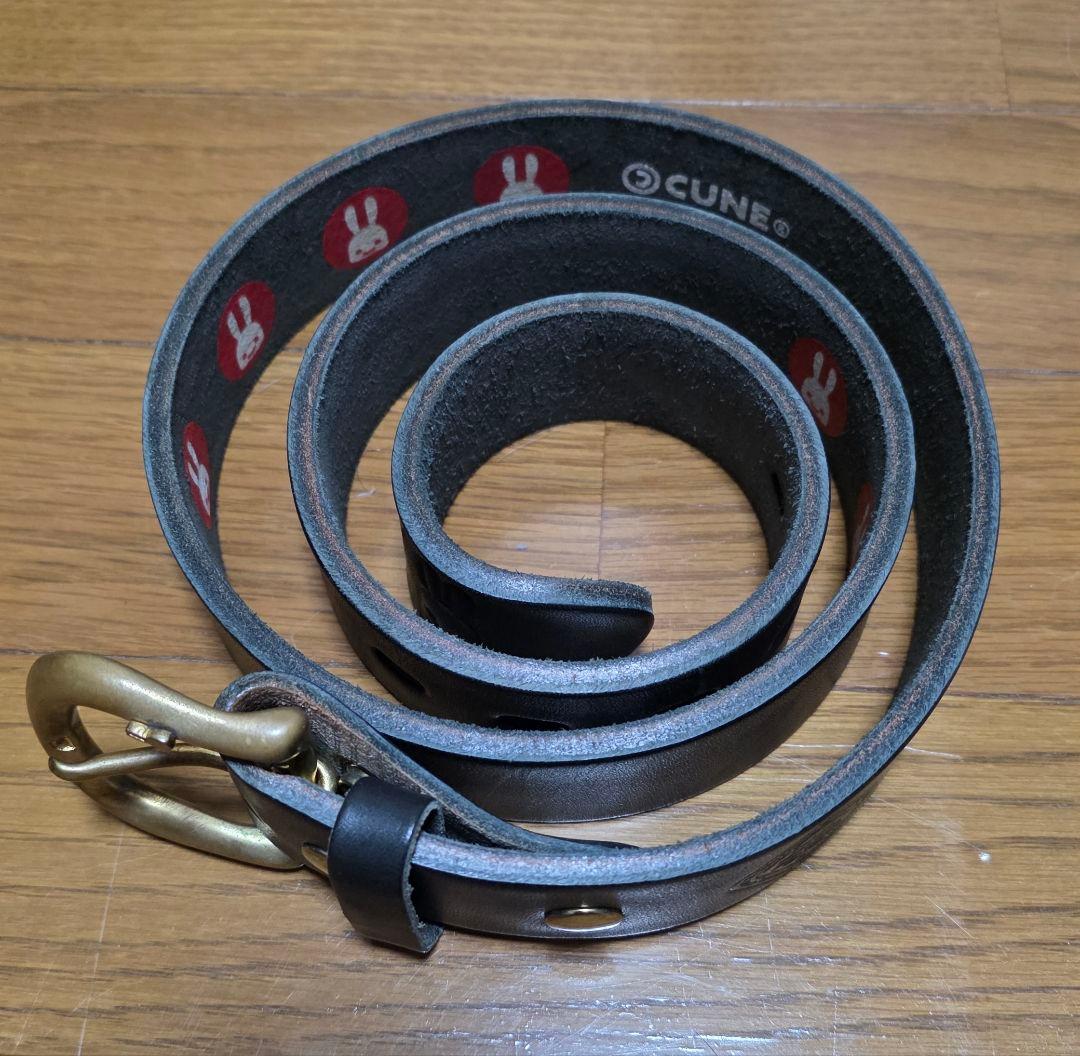 激レア CUNE レザー 黒ベルト 金属バックル