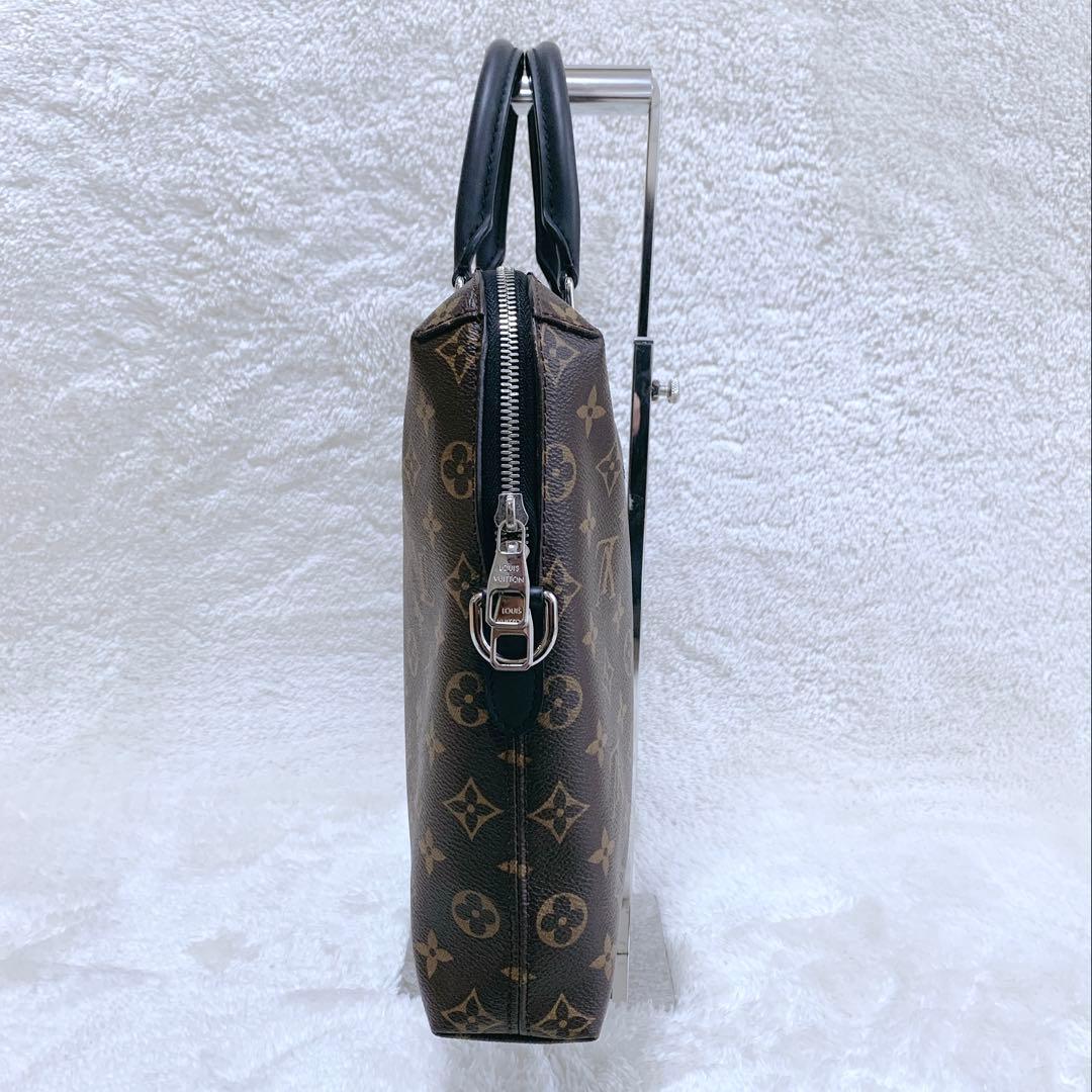 極美品 ♪ ルイヴィトン モノグラム マカサー ポルトドキュマン ジュール A4