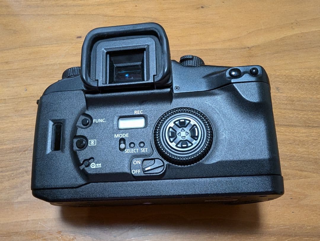 Canon一眼レフ　EOS7　Canonレンズ28-135　セット