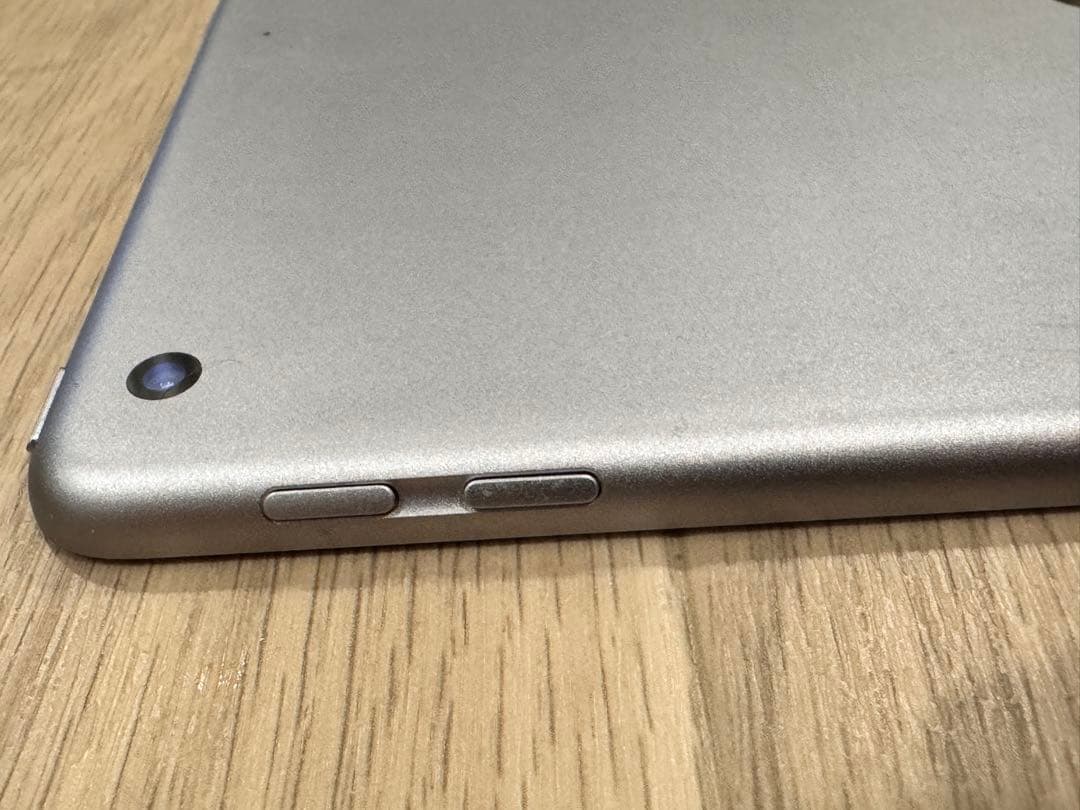 iPad6 第6世代 128GB SIMフリー