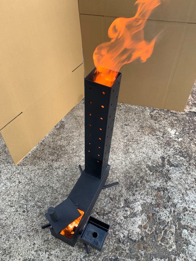 廃油ストーブ　高品質・高効率 ロケットストーブ　別2リットルオイルタンク付き