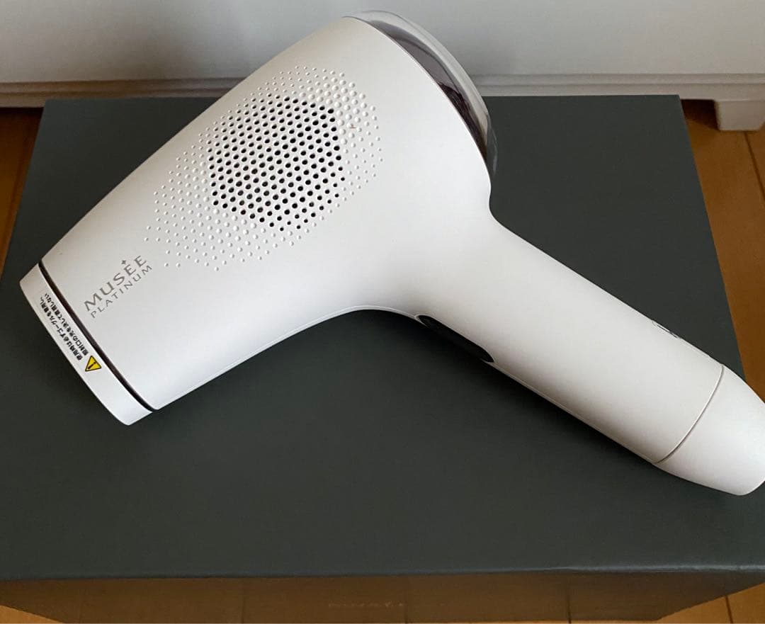 MUSEE 光美容器　ホワイト