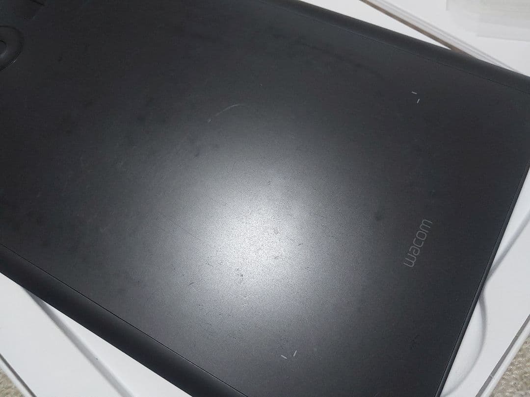 Wacom Intuos Pro ペンタブレット 本体 PTH-660/K0