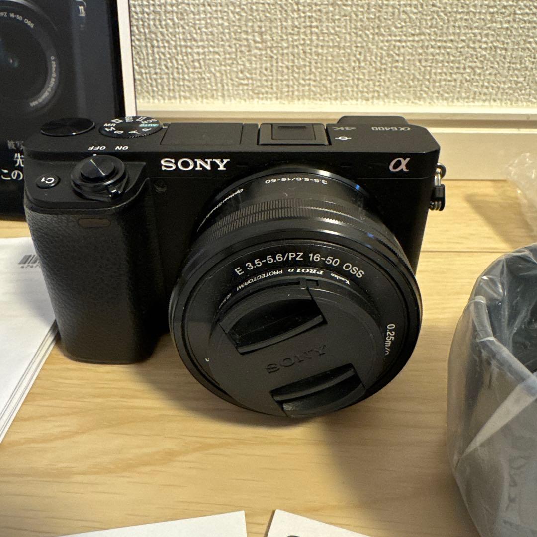 【クロ】Sony α6400 ダブルズームレンズキット　ブラック